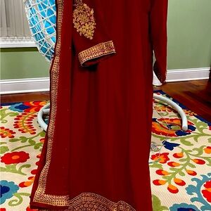 Medium size w/pant or skirt